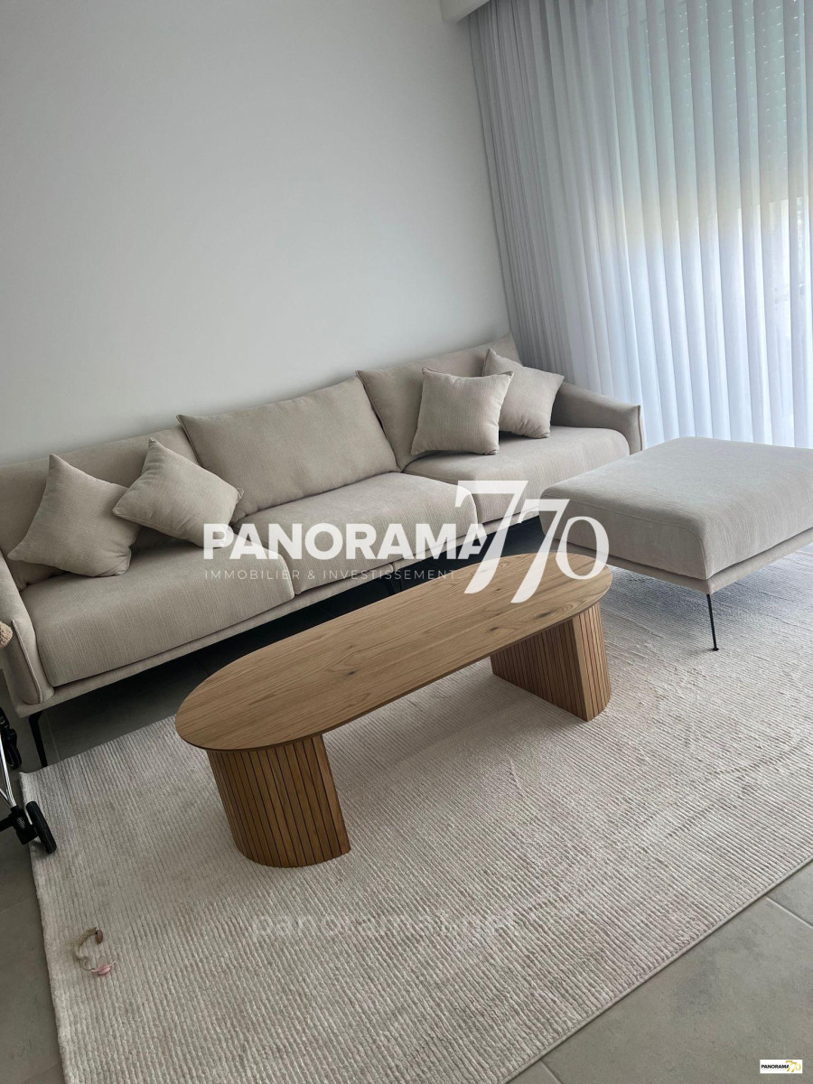 Apartamento 4 cômodos  Ascalão Barnea 233-IBL-1465