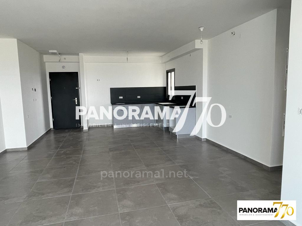 Apartamento 4 cômodos  Ascalão Afridar 233-IBL-1469