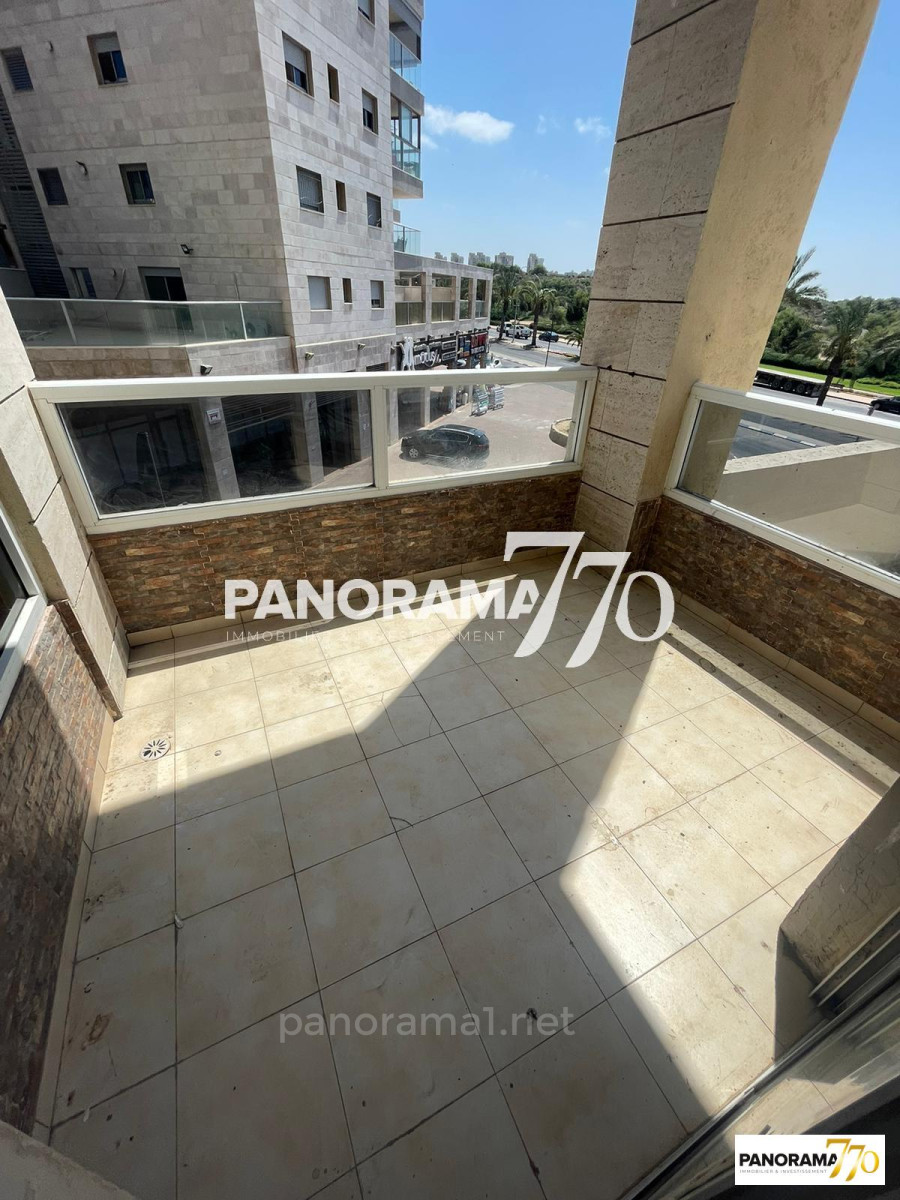 Apartamento 4 cômodos  Ascalão City 233-IBL-1481