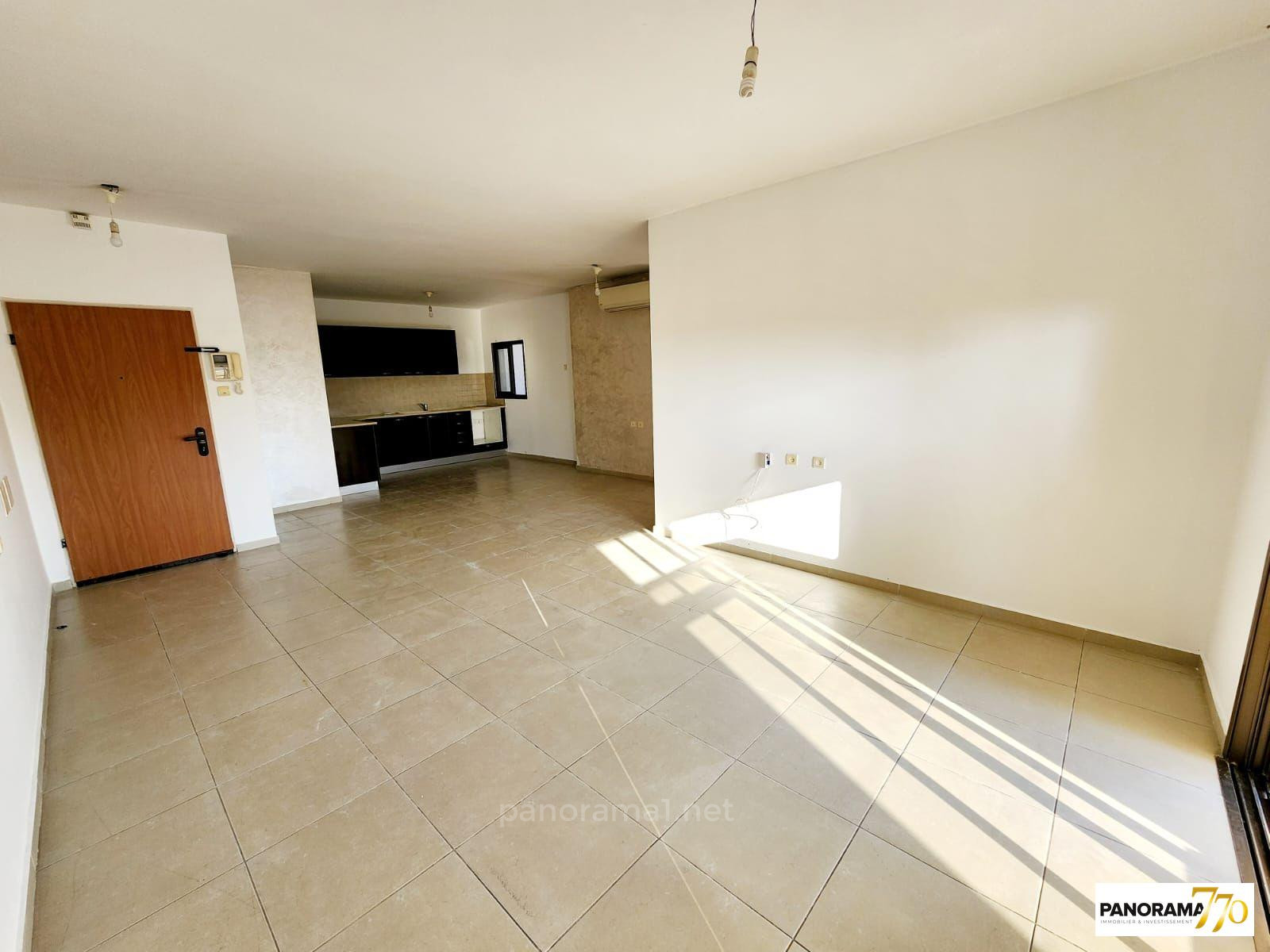 Apartamento 3 cômodos  Ascalão Afridar 233-IBL-1484