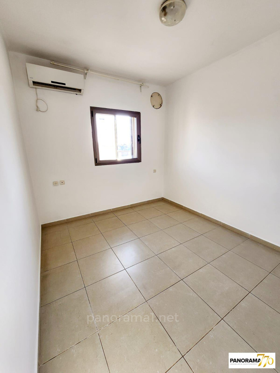 Apartamento 3 cômodos  Ascalão Afridar 233-IBL-1484