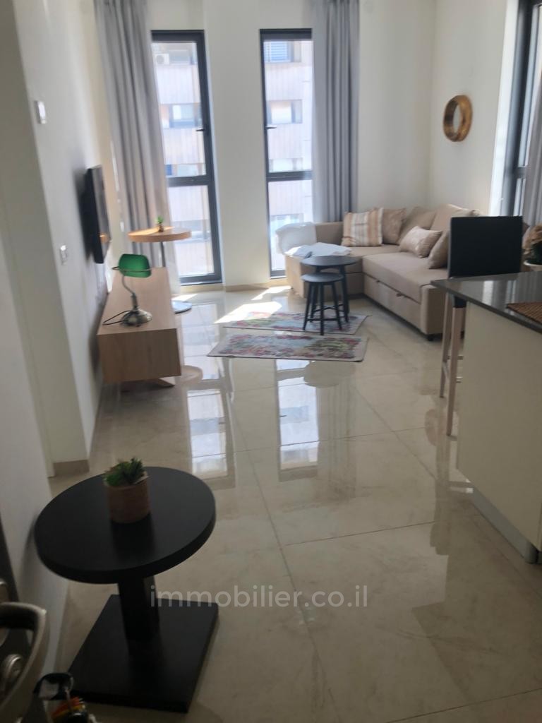 Apartamento 4 cômodos  Jerusalém Centro da cidade 245-IBL-1612