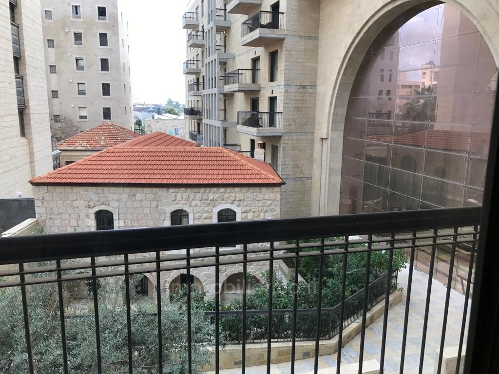 Apartamento 4 cômodos  Jerusalém Centro da cidade 245-IBL-1613