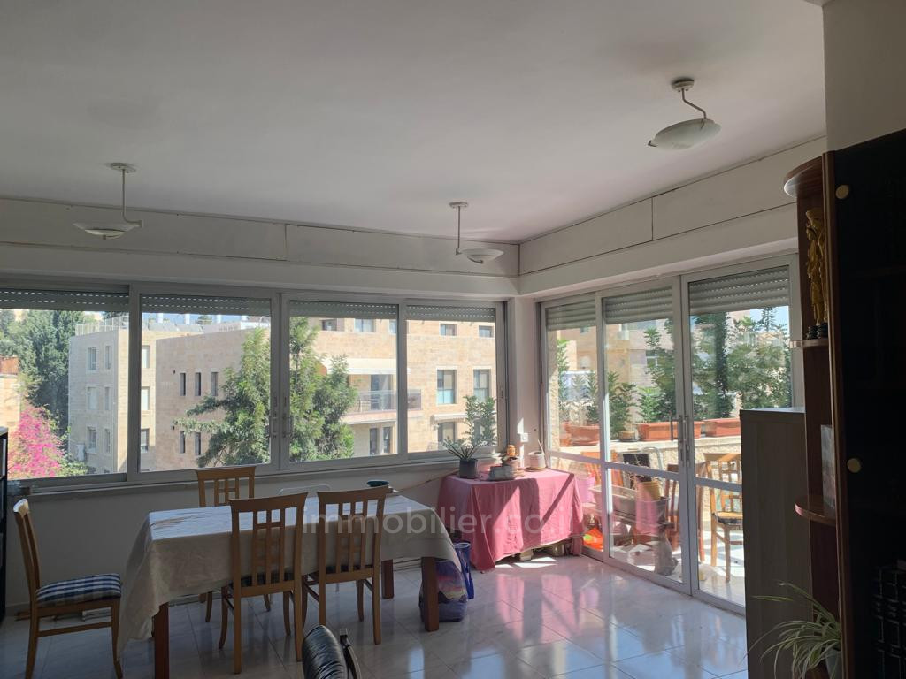 Apartamento 4 cômodos  Jerusalém Moshava Germanit 245-IBL-1784