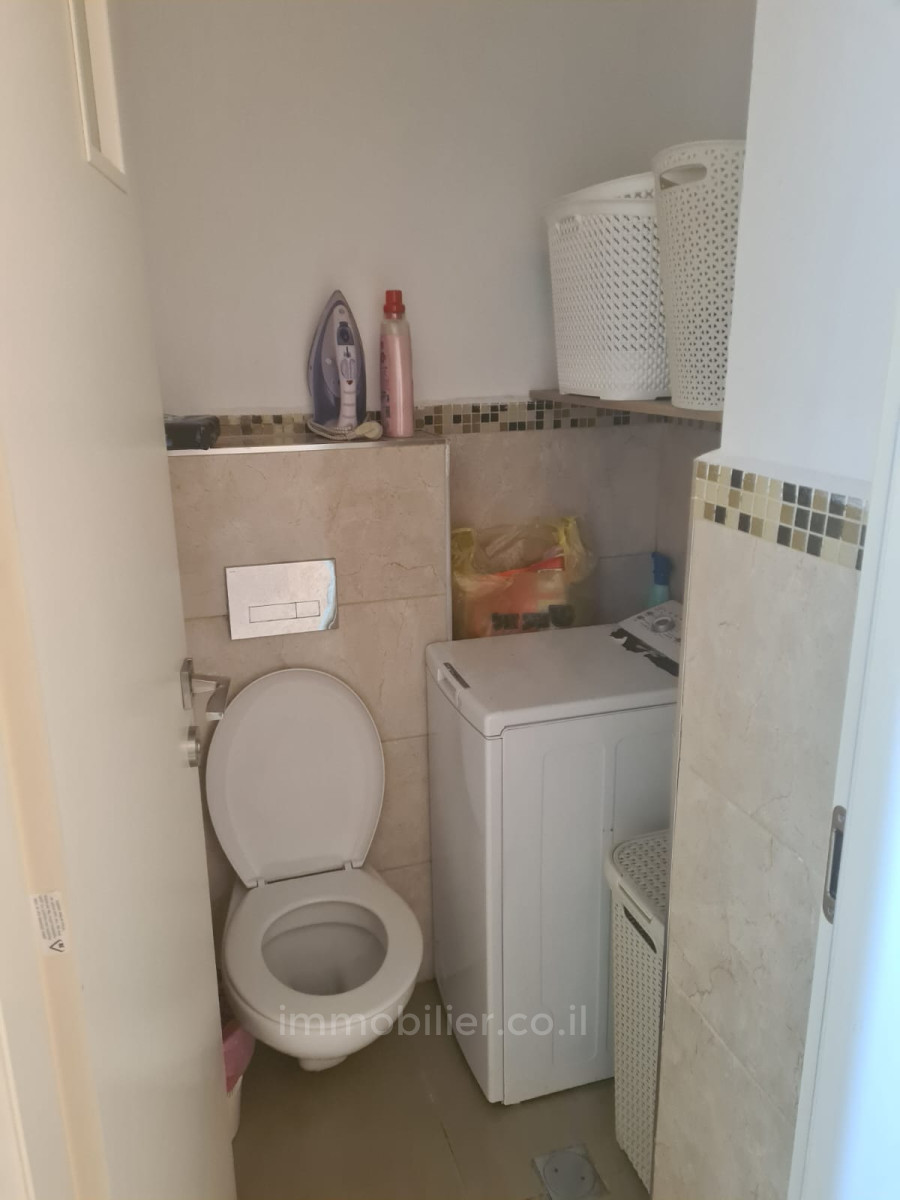 Apartamento 3 cômodos  Jerusalém Kiryat haleum 245-IBL-1826