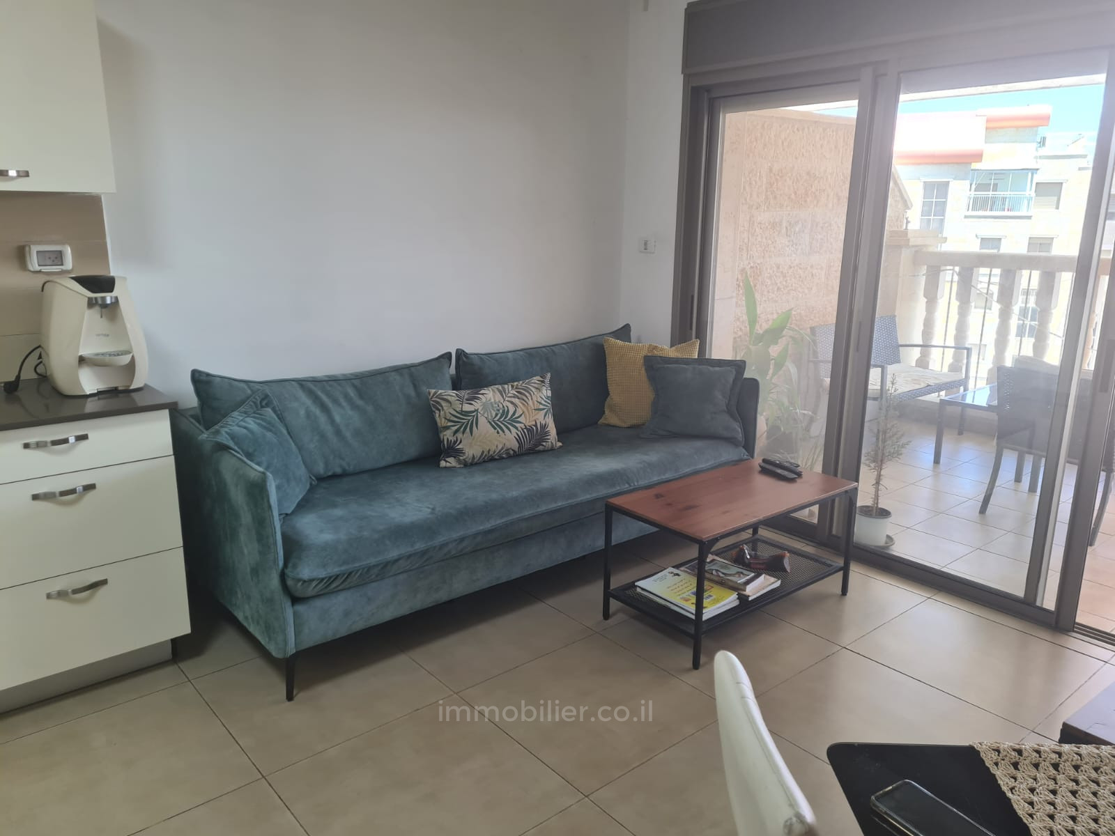 Apartamento 3 cômodos  Jerusalém Kiryat haleum 245-IBL-1826