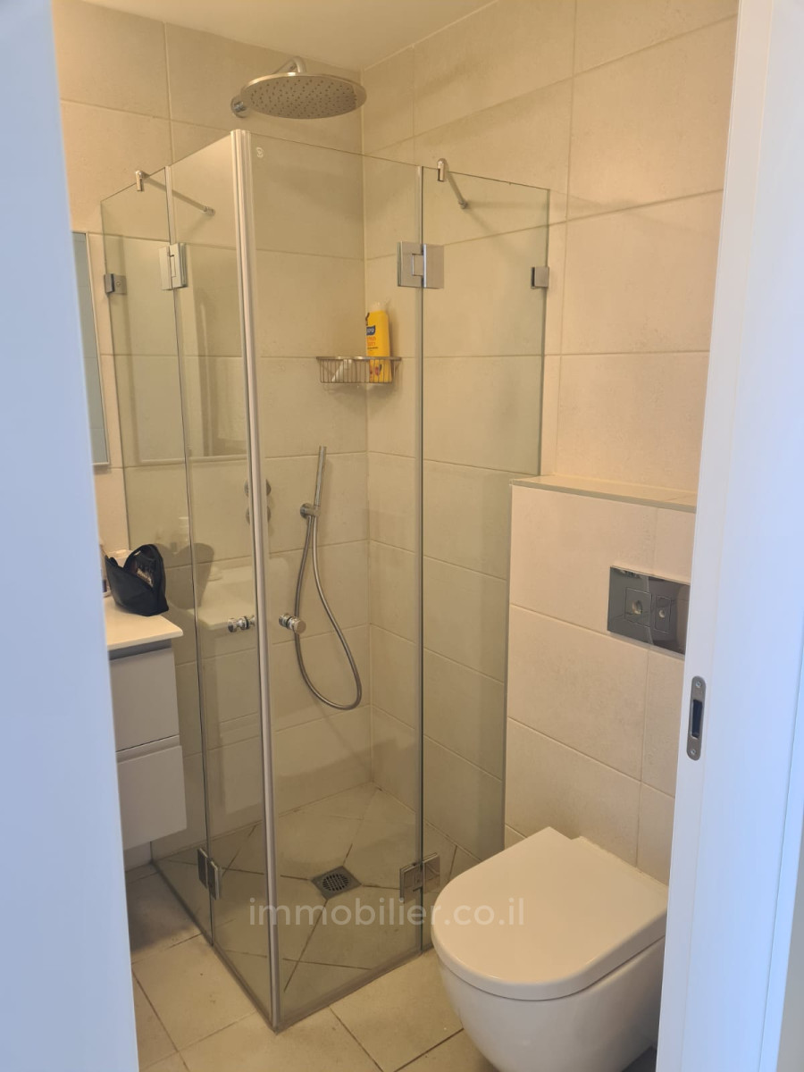 Apartamento 3 cômodos  Jerusalém  245-IBL-1843