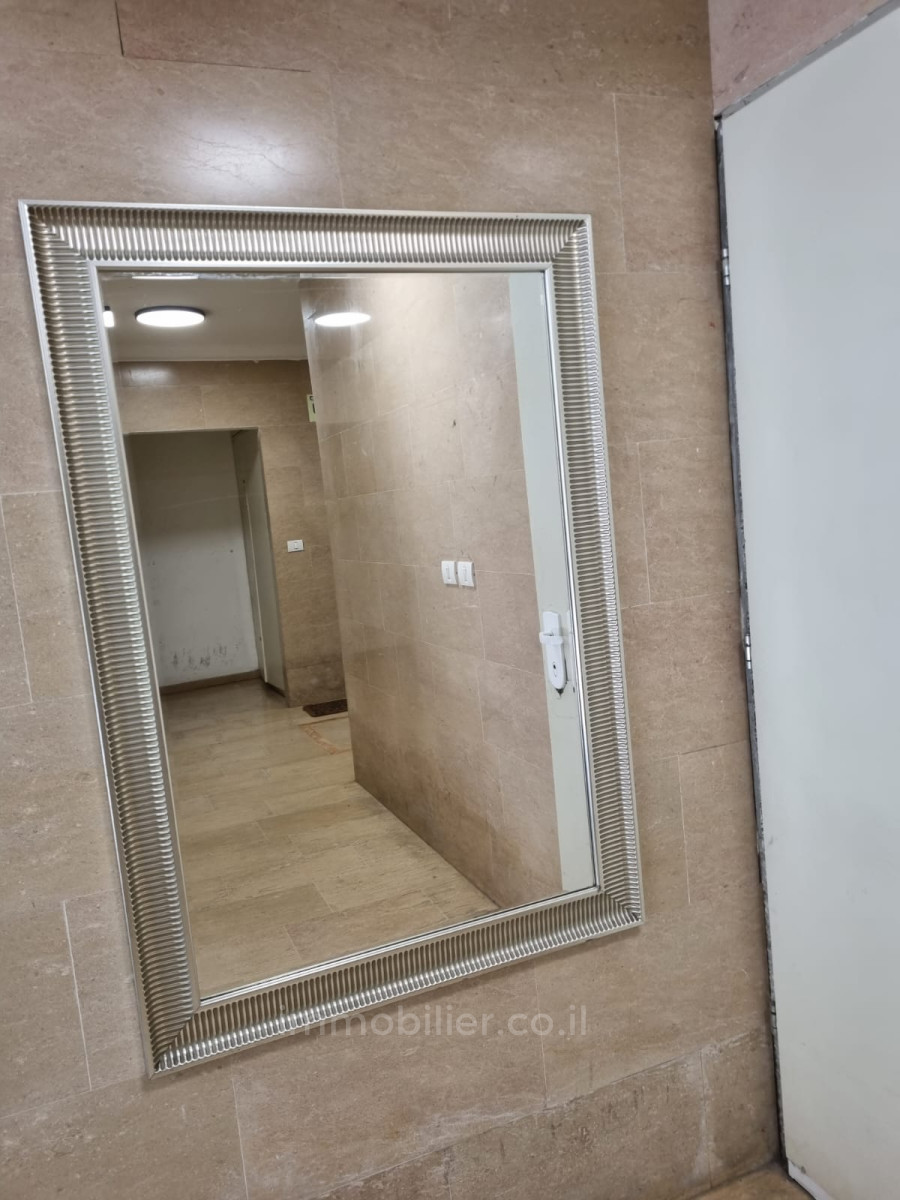 Apartamento 2 cômodos  Tel Aviv Florentine 245-IBL-1847