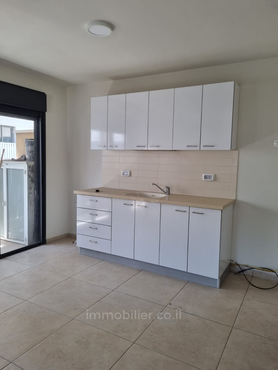 Apartamento 2 cômodos  Tel Aviv Florentine 245-IBL-1847