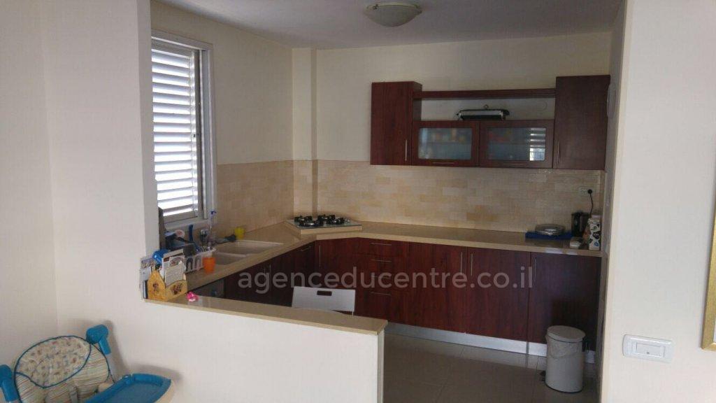 Apartamento 4 cômodos  Netanya Centro da cidade 281-IBL-432