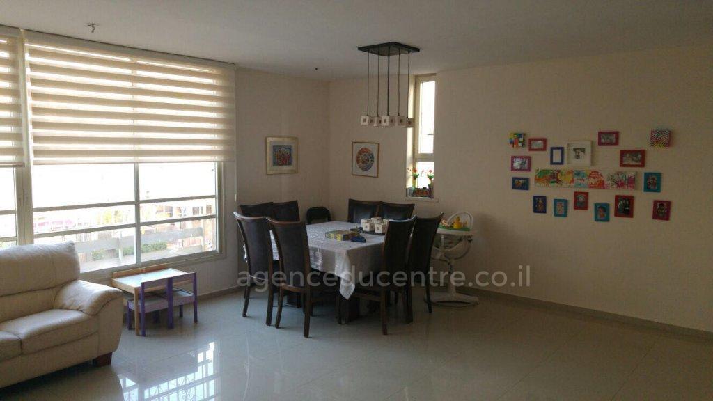 Apartamento 4 cômodos  Netanya Centro da cidade 281-IBL-432