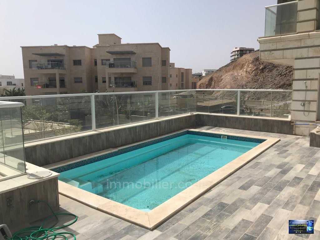 Apartamento 4 cômodos  Eilat Tsofit Tahtit 288-IBL-176