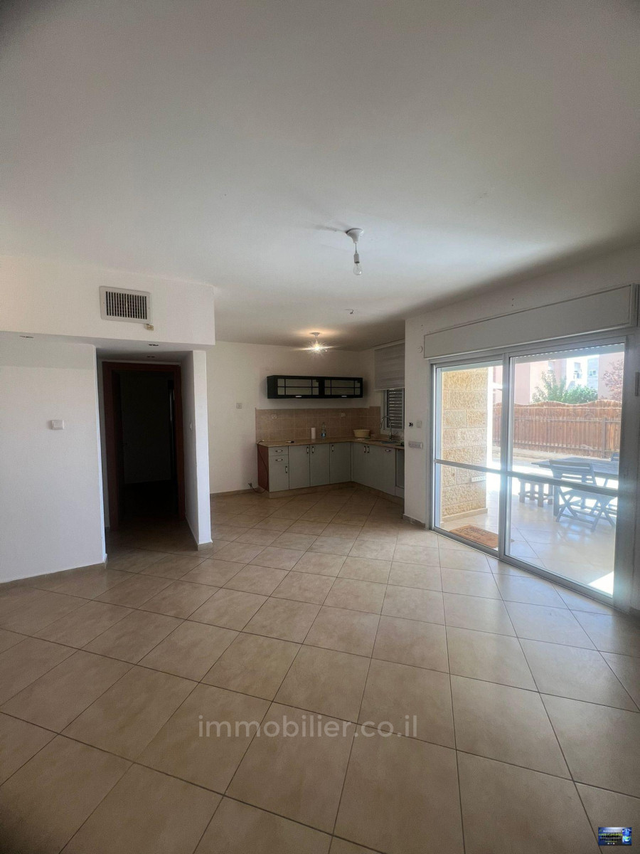 Apartamento garden 4 cômodos  Eilat Shahamon 8 288-IBL-423