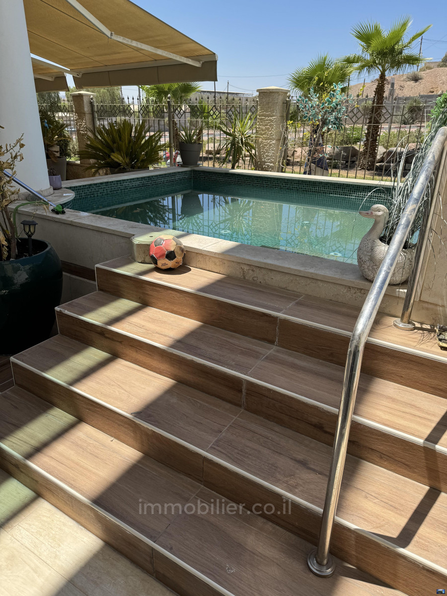 Apartamento garden 4 cômodos  Eilat Bairro dos Hotéis 288-IBL-479