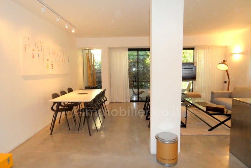 Apartamento 4 cômodos  Tel Aviv Região marítima 291-IBL-585