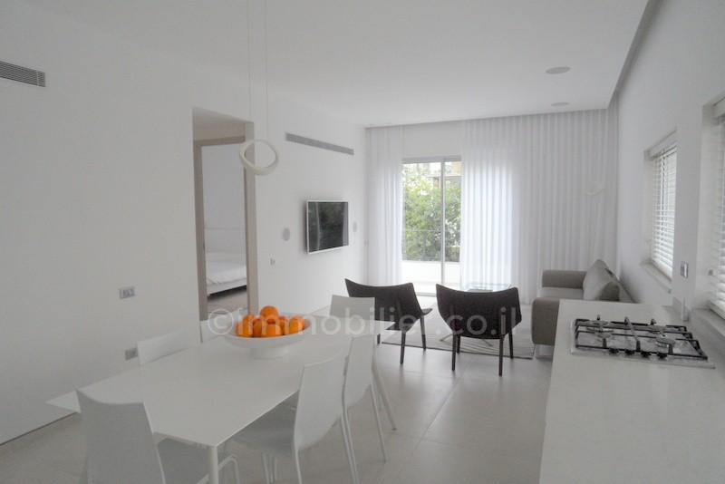 Apartamento 3 cômodos  Tel Aviv Região marítima 291-IBL-593