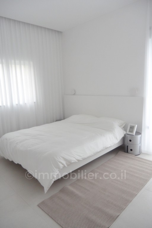 Apartamento 3 cômodos  Tel Aviv Região marítima 291-IBL-593