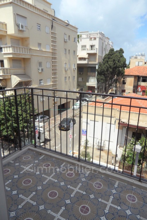 Apartamento 3 cômodos  Tel Aviv Rothshild 291-IBL-614