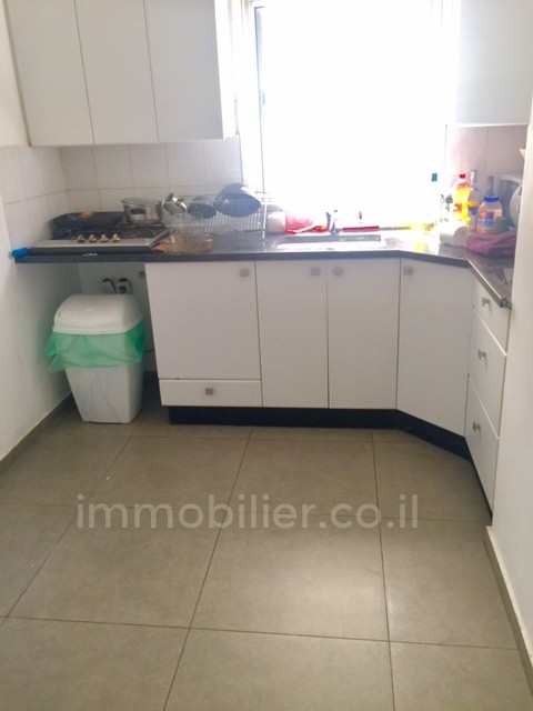 Apartamento 2.5 cômodos  Tel Aviv Região marítima 291-IBL-651