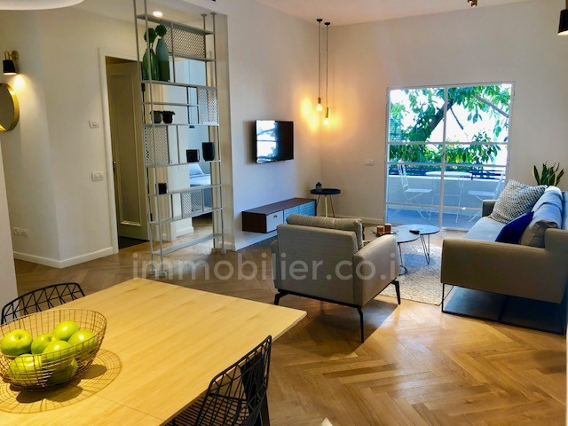 Apartamento 3 cômodos  Tel Aviv Região marítima 291-IBL-685