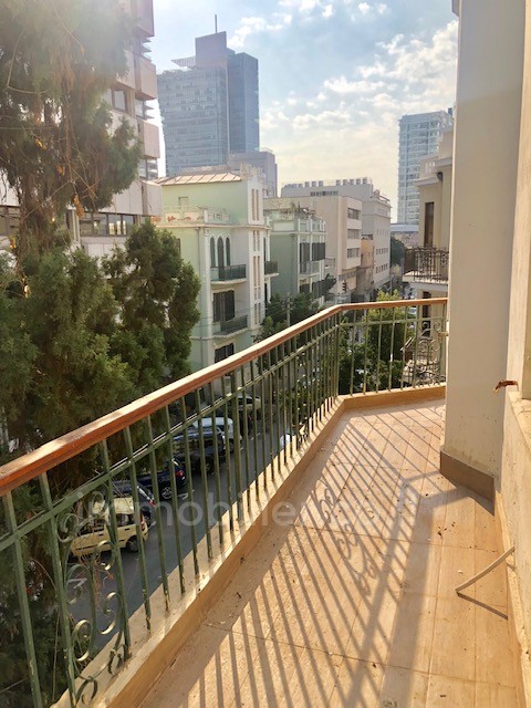 Apartamento 4 cômodos  Tel Aviv Rothshild 291-IBL-697