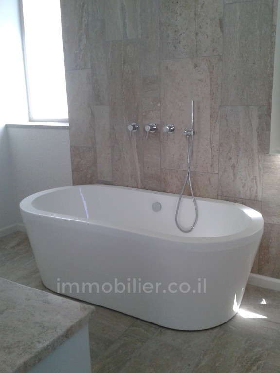 Apartamento 5 cômodos  Tel Aviv Rothshild 291-IBL-713