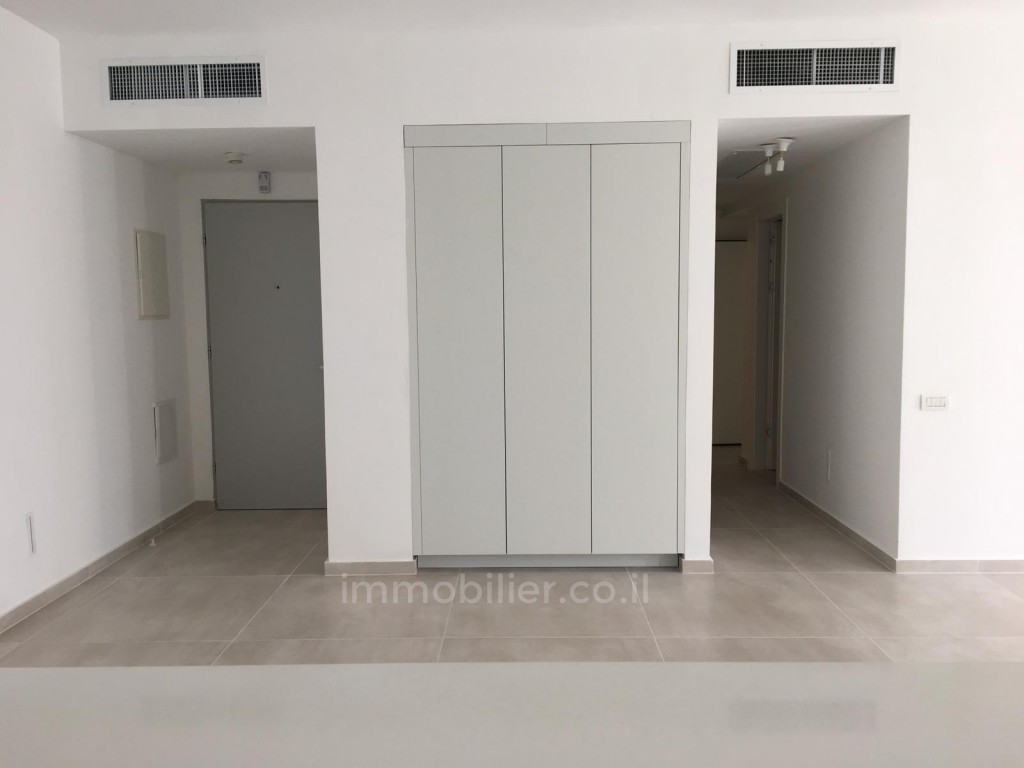 Apartamento 4 cômodos  Tel Aviv Neve Tsedek 291-IBL-723