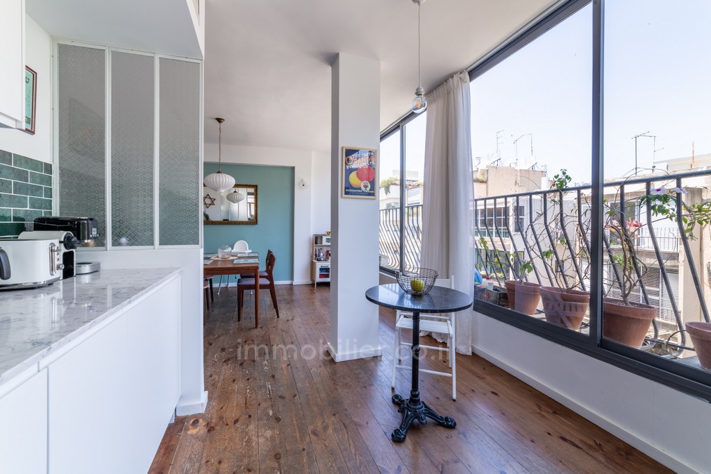 Apartamento 3 cômodos  Tel Aviv Rothshild 291-IBL-725