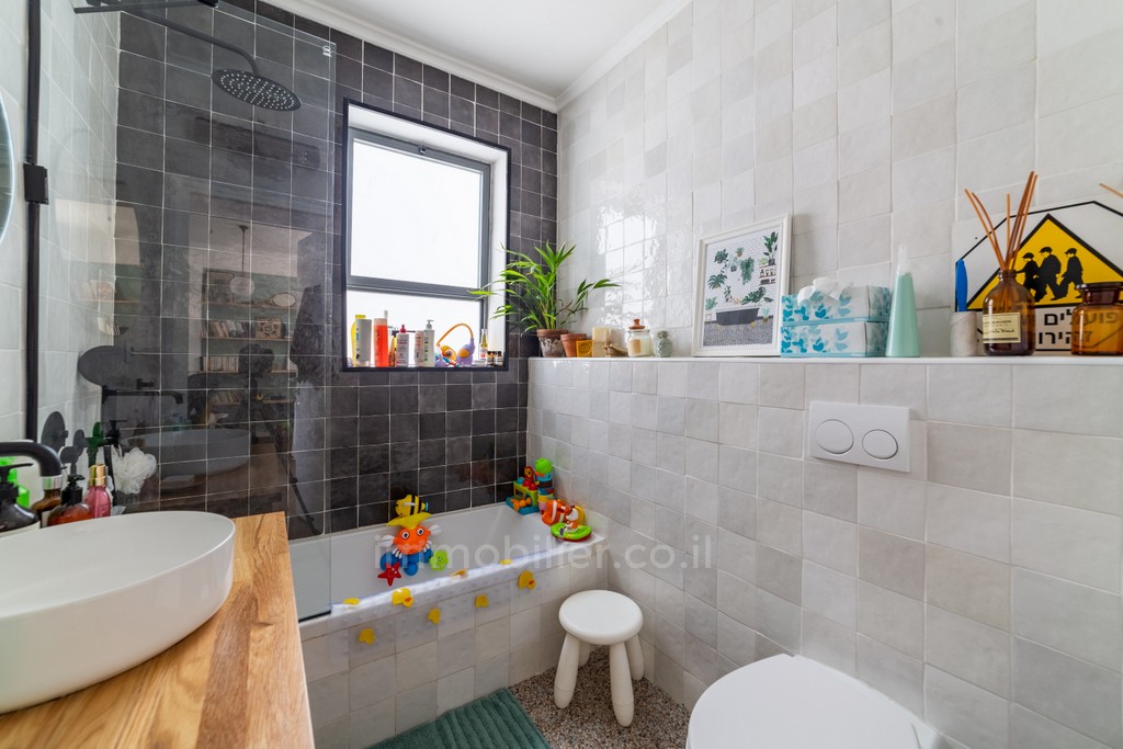 Apartamento 3 cômodos  Tel Aviv Rothshild 291-IBL-725