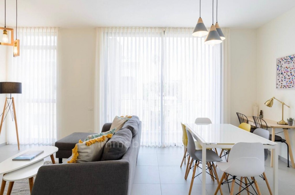 Apartamento 3 cômodos  Tel Aviv Lev Tel-Aviv 291-IBL-731