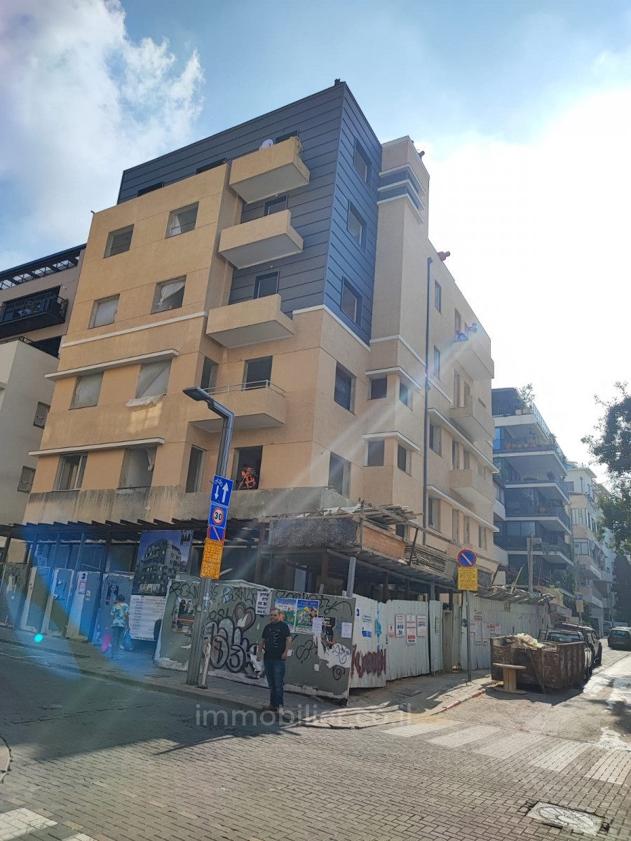 Apartamento 3 cômodos  Tel Aviv Rothshild 291-IBL-765