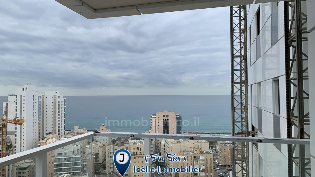 Apartamento 3 cômodos  Netanya Centro da cidade 316-IBL-1270