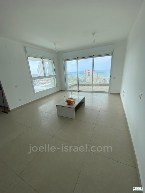 Apartamento 3 cômodos  Netanya Centro da cidade 316-IBL-1270