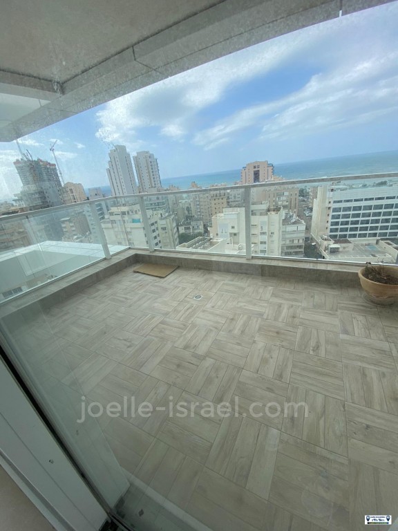 Apartamento 3 cômodos  Netanya Centro da cidade 316-IBL-1270