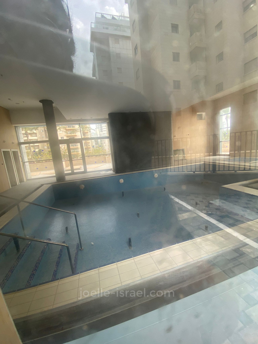 Apartamento 5 cômodos  Netanya Nat600 316-IBL-1564