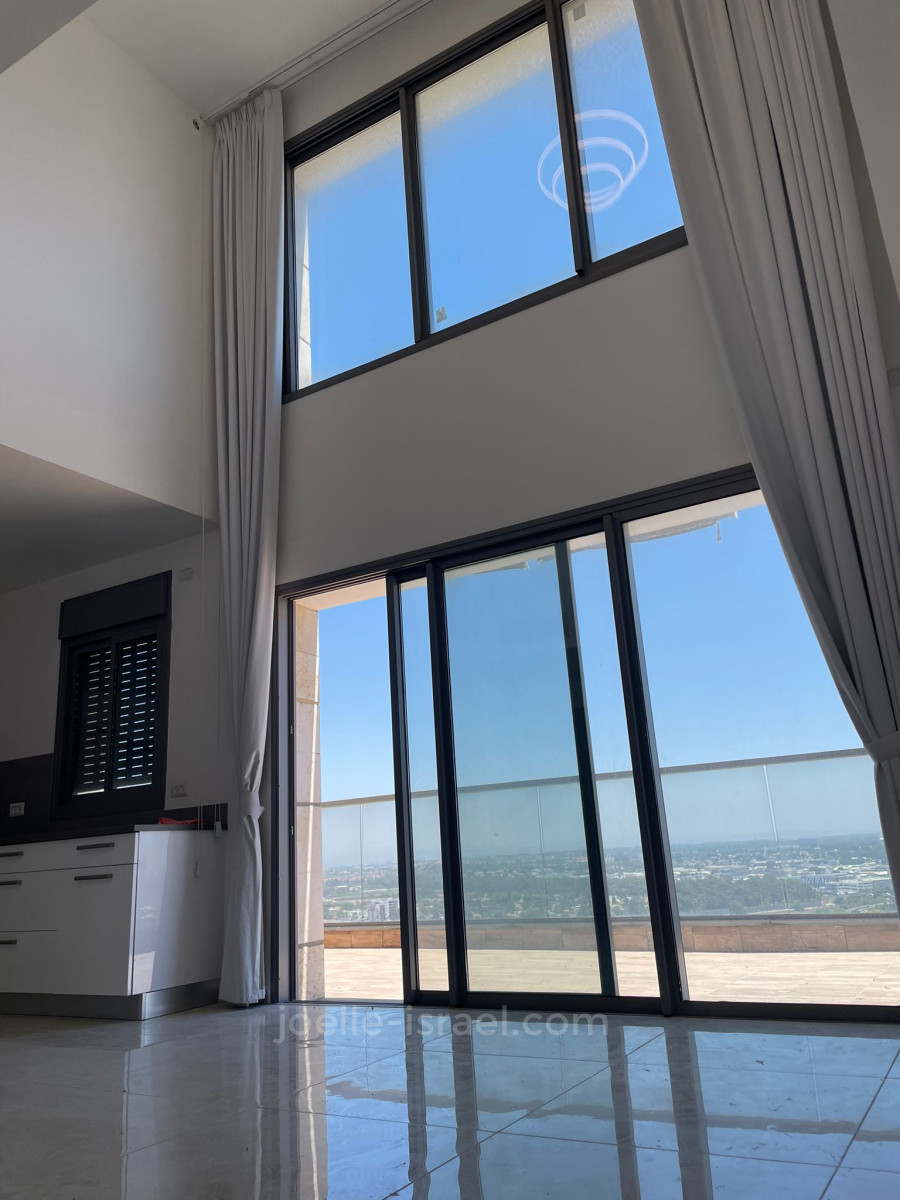 Loft 4 cômodos  Netanya Centro da cidade 316-IBL-1572