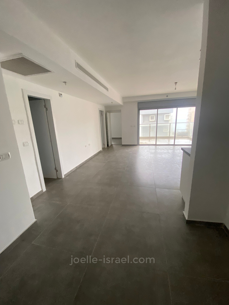 Apartamento 5 cômodos  Netanya Kikar 316-IBL-1575