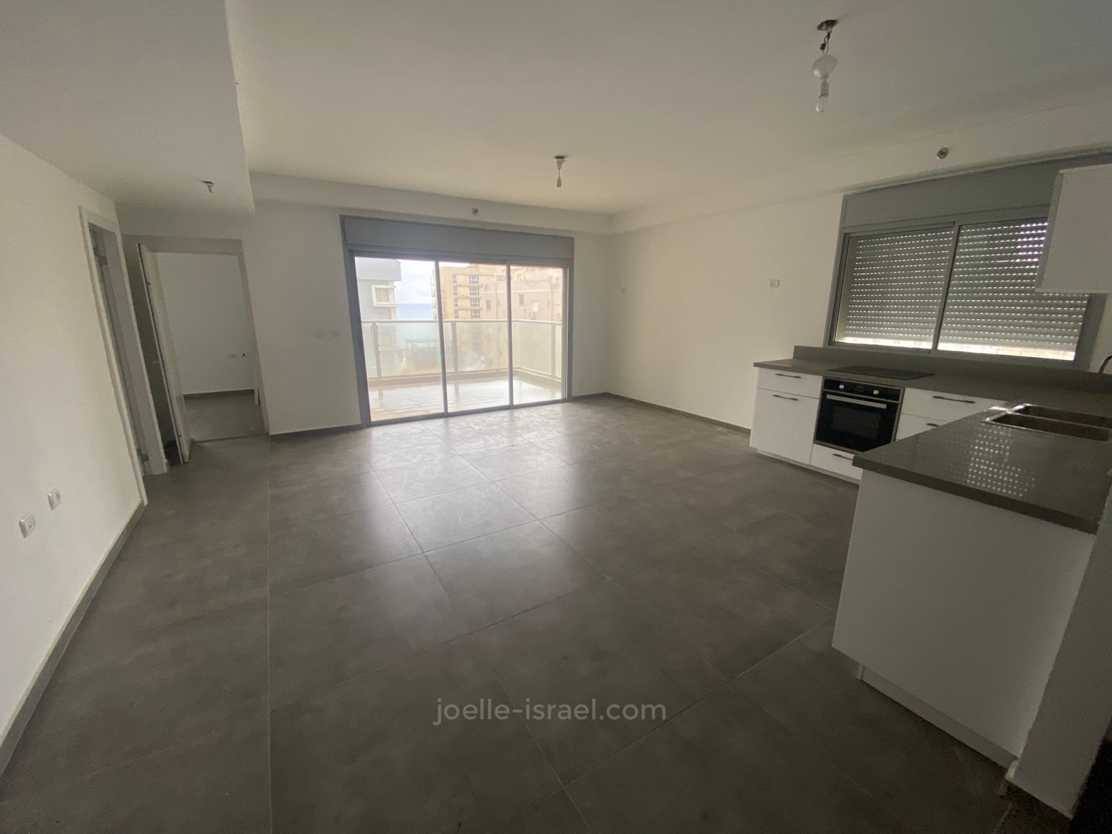 Apartamento 5 cômodos  Netanya Kikar 316-IBL-1575