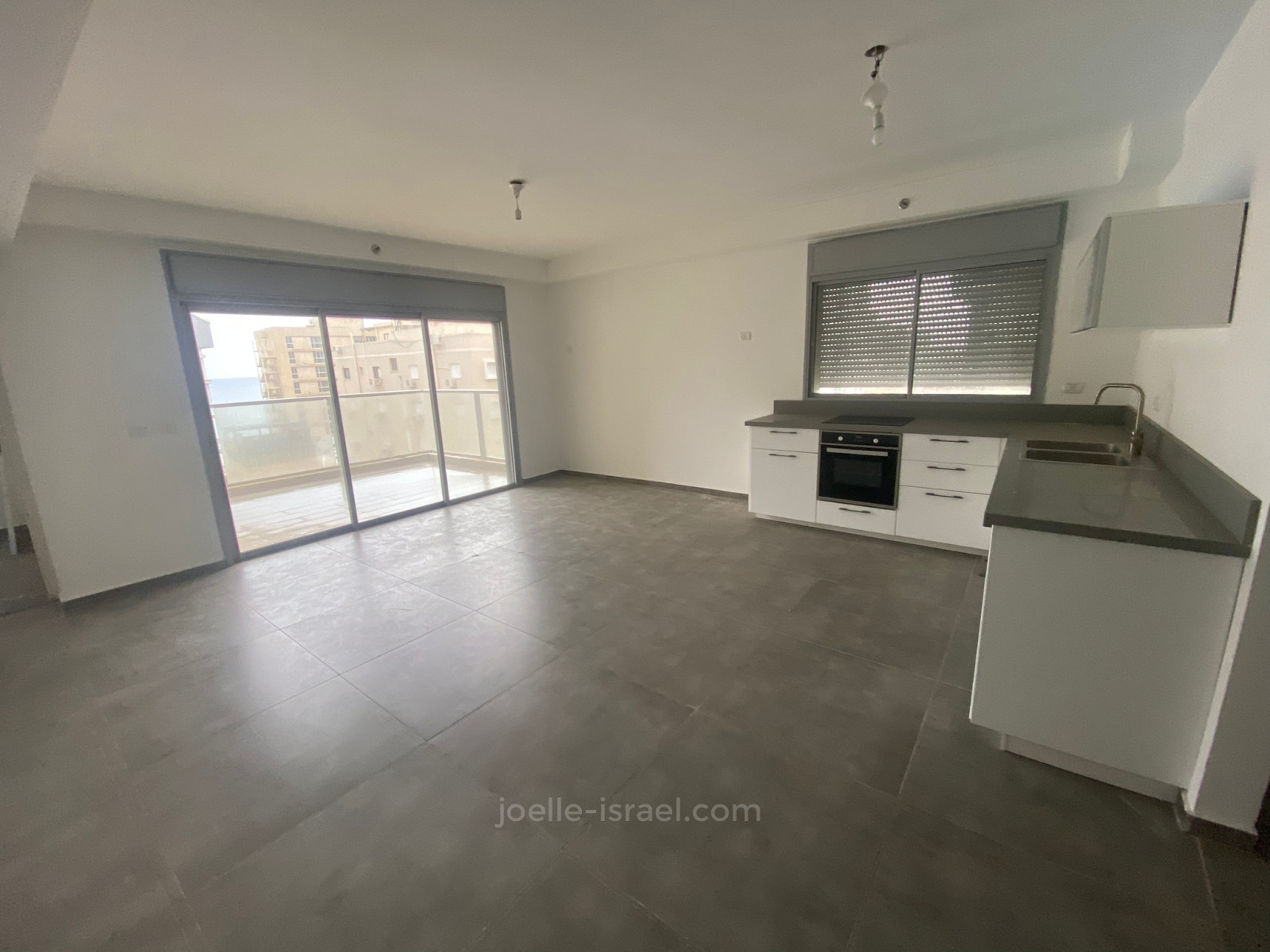 Apartamento 5 cômodos  Netanya Kikar 316-IBL-1575