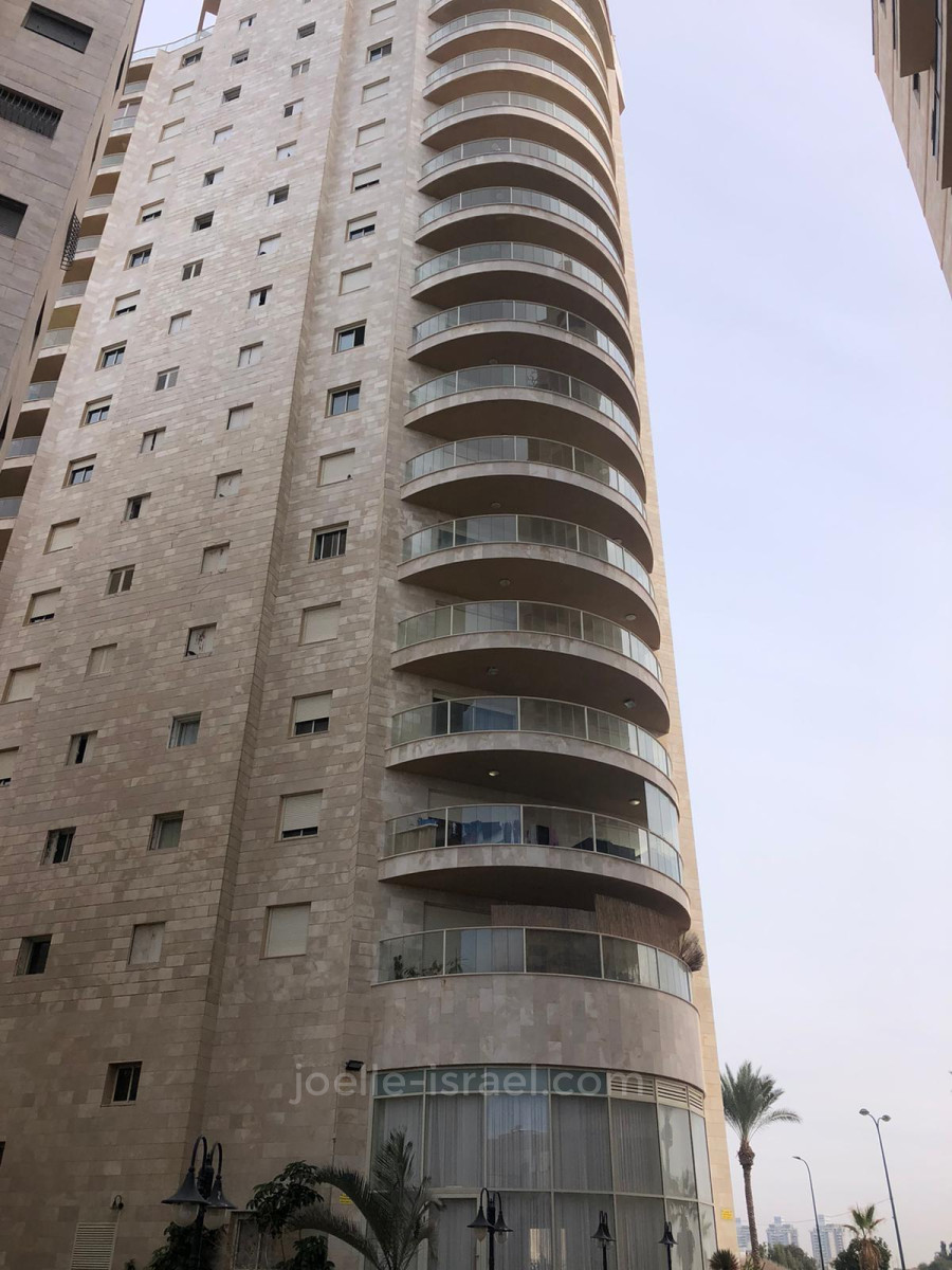 Apartamento 5 cômodos  Netanya Nat600 316-IBL-1588