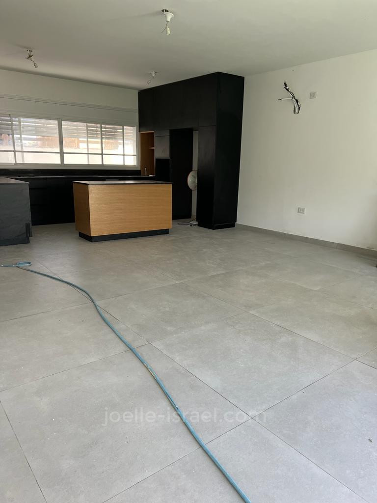 Apartamento garden 5.5 cômodos  Netanya Pardes Hagdoud 316-IBL-1602