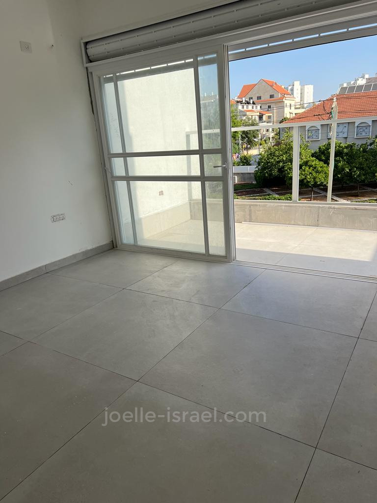 Apartamento garden 5.5 cômodos  Netanya Pardes Hagdoud 316-IBL-1602