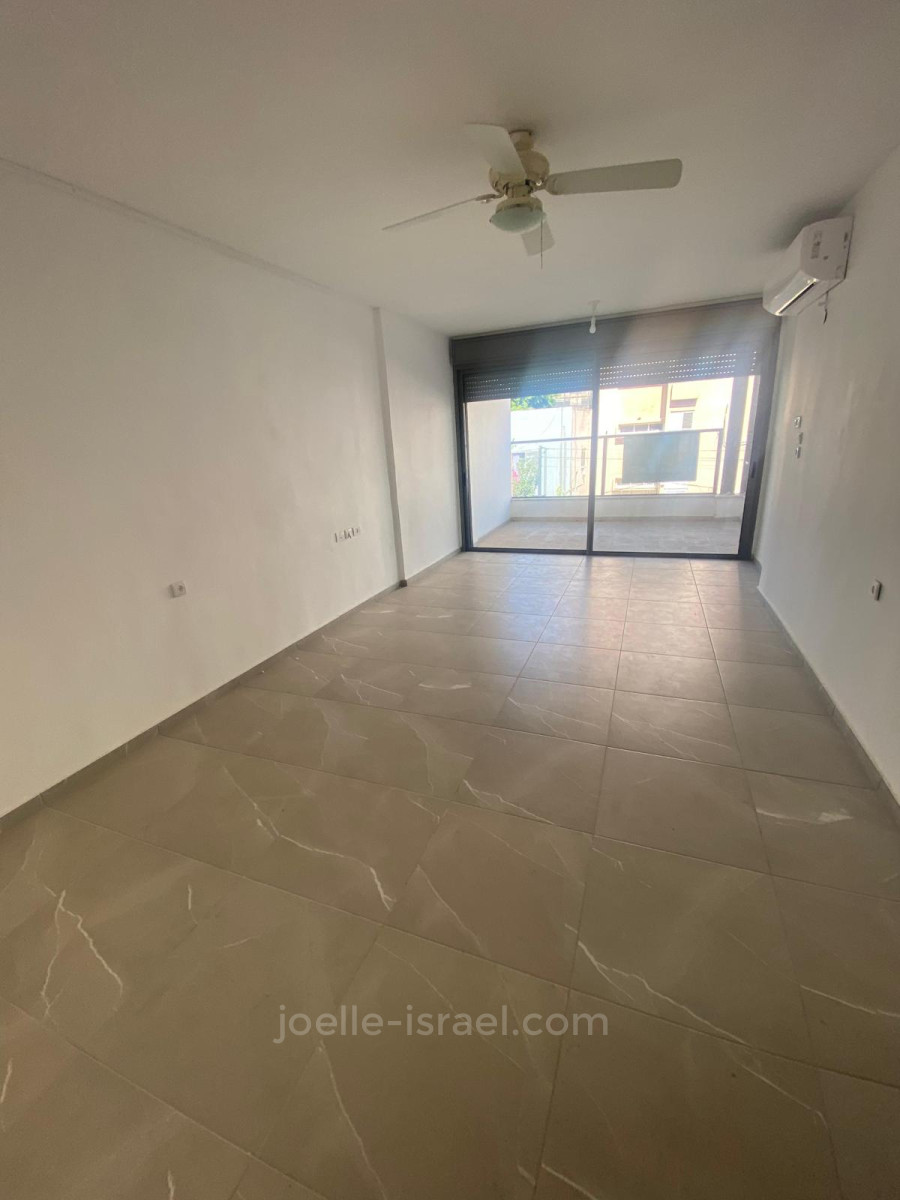 Apartamento 4.5 cômodos  Netanya Centro da cidade 316-IBL-1609