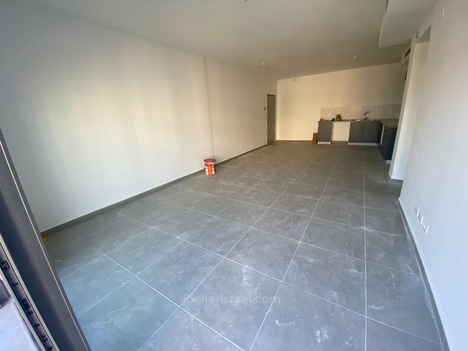 Apartamento 5 cômodos  Netanya Kiriat Hasharon 316-IBL-1612