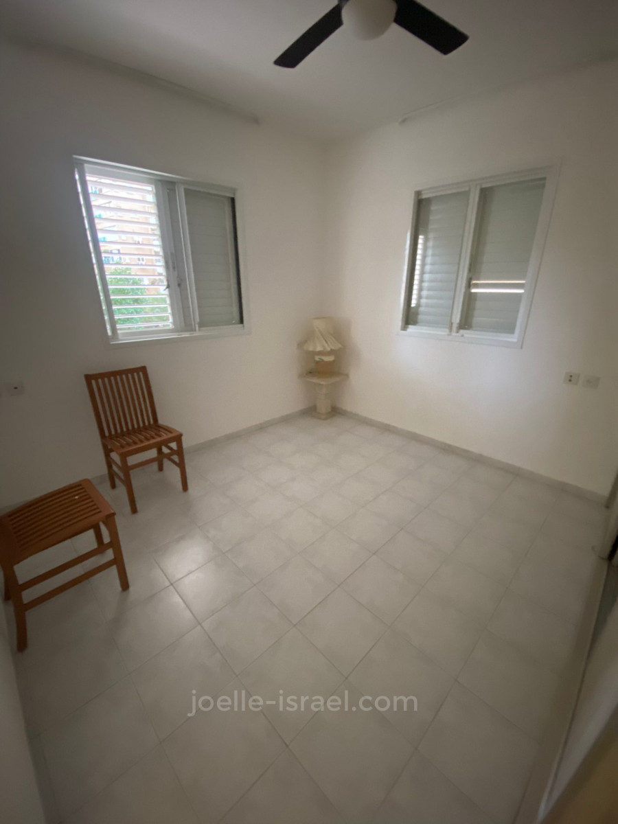 Apartamento 4.5 cômodos  Netanya Kikar 316-IBL-1643