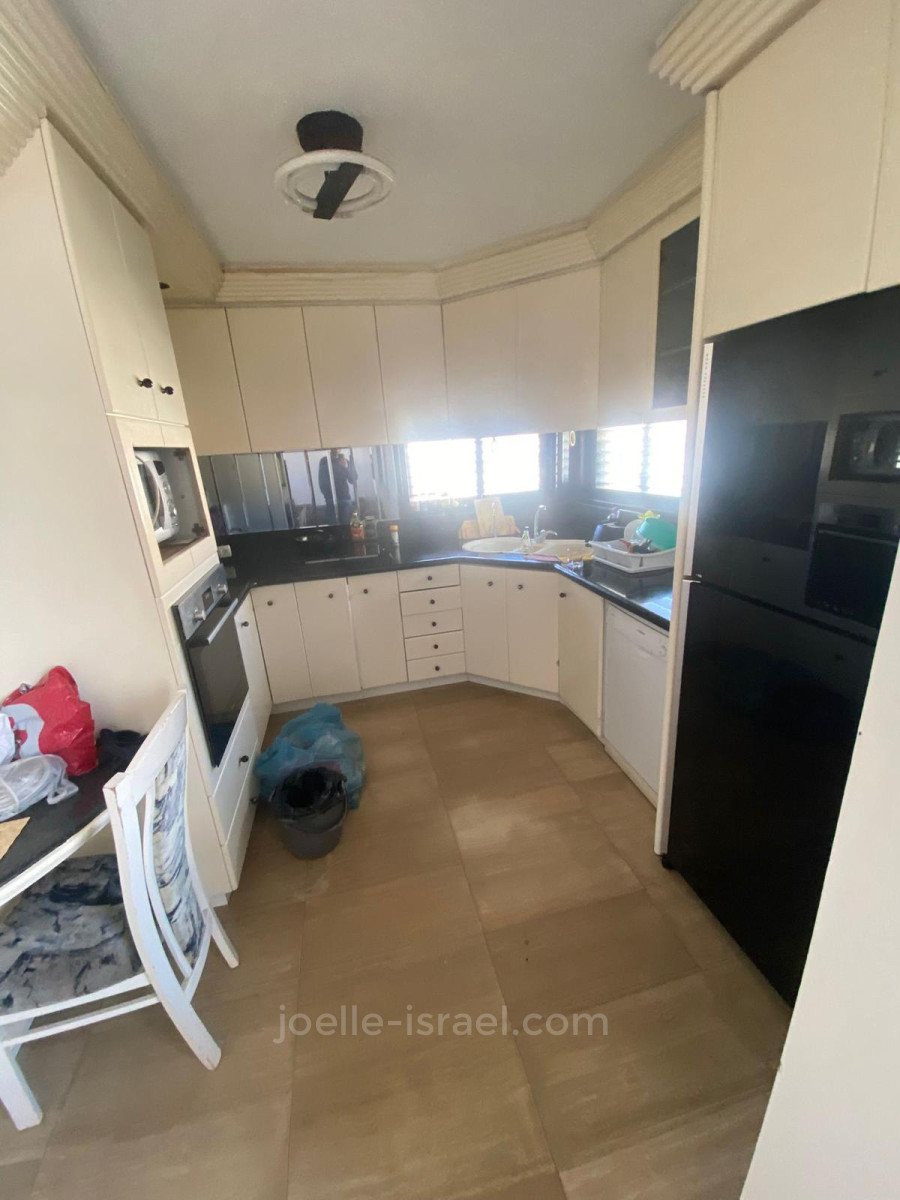 Apartamento 5 cômodos  Netanya Centro da cidade 316-IBL-1680