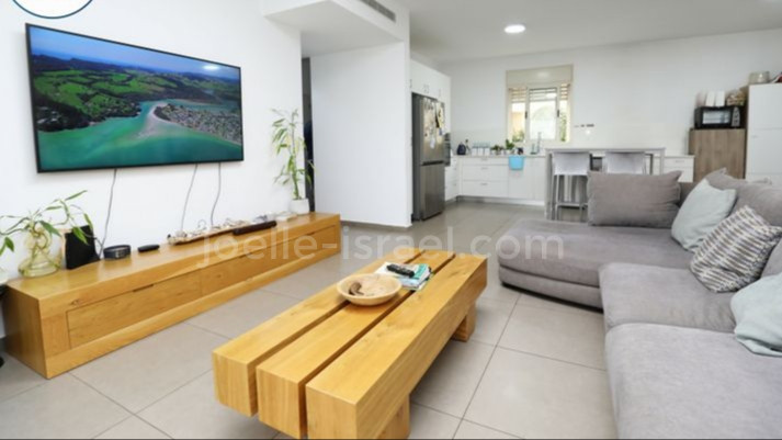 Apartamento 5 cômodos  Netanya Centro da cidade 316-IBL-1684