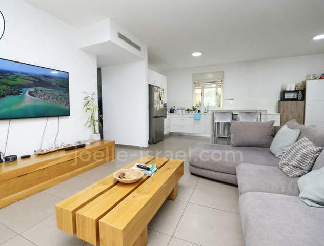 Apartamento 5 cômodos  Netanya Centro da cidade 316-IBL-1684