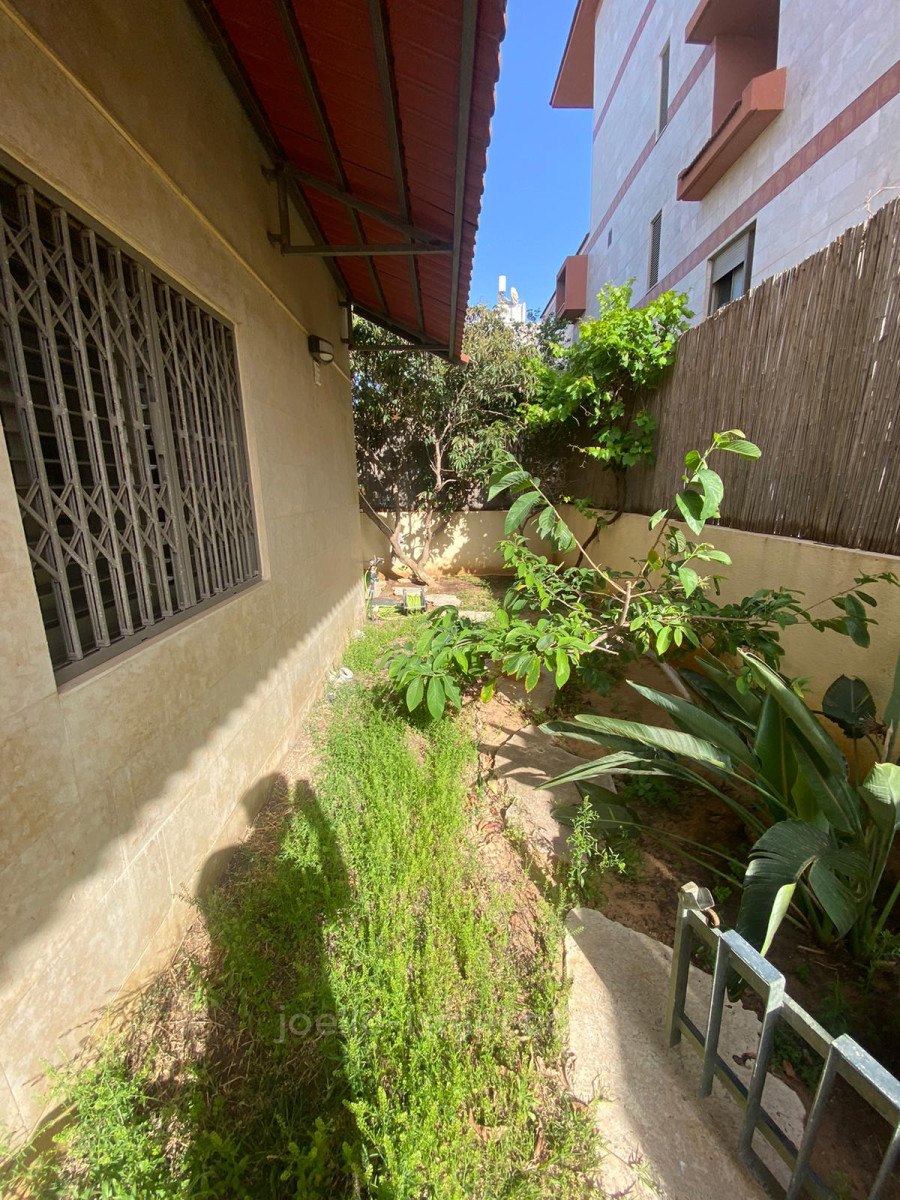 Apartamento garden 5 cômodos  Netanya Centro da cidade 316-IBL-1685