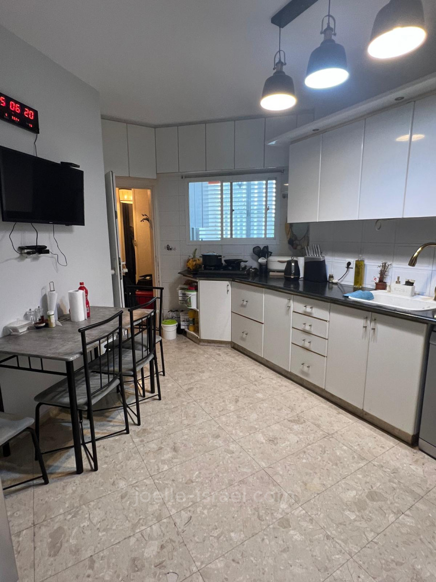 Apartamento 5 cômodos  Netanya Centro da cidade 316-IBL-1690